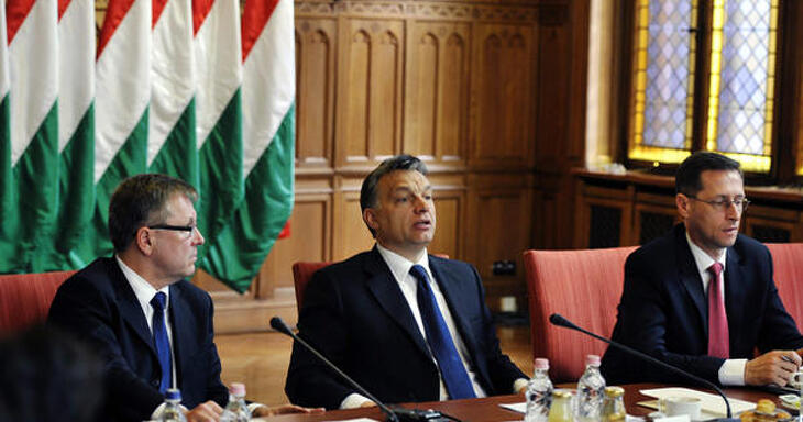 Orbán Viktor és Matolcsy György egy korábbi képen - már nem úgy néz a jegybankelnökre a miniszterelnök, mint korábban?