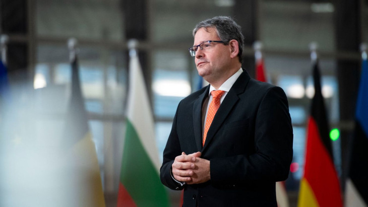 Kósa Ádám közel annyi ingatlannal rendelkezik, mint Pintér Sándor