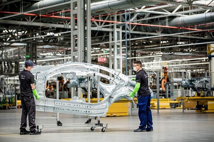 Felkészülnek a kecskeméti Mercedes-gyár munkásai