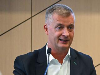 A fideszes Kubatov Gábor kihagyta MLSZ-ellenes cégét a vagyonnyilatkozatából