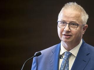 Keresik Áder János utódját: Trócsányi László neve is felmerült