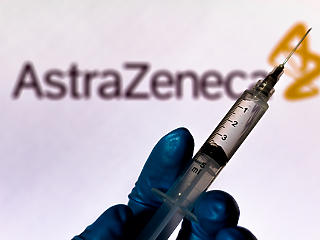 Befutott az AstraZeneca első vakcinaszállítmánya