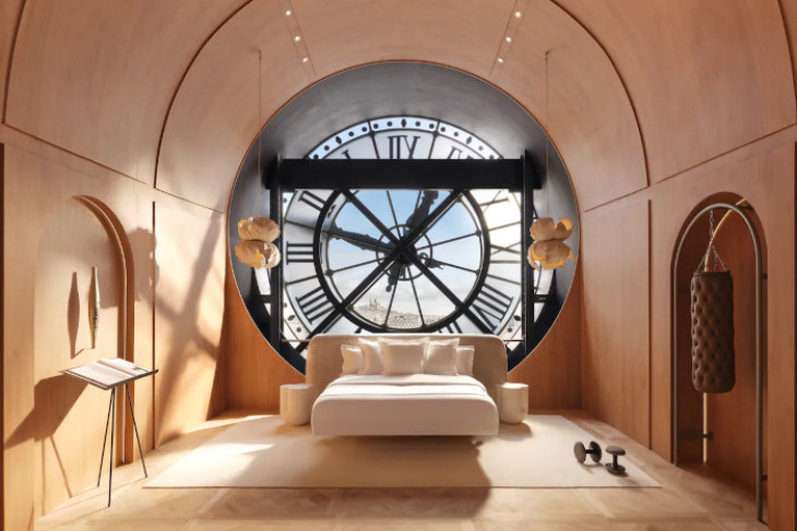 Vajon milyen lehet  csendespihenő a Musée d’Orsay óraszobájában?  