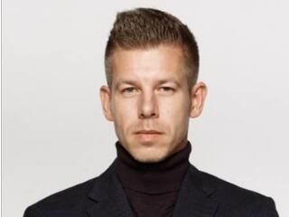 Magyar Péter ellátogat az elmúlt év legismertebbé vált intézményébe