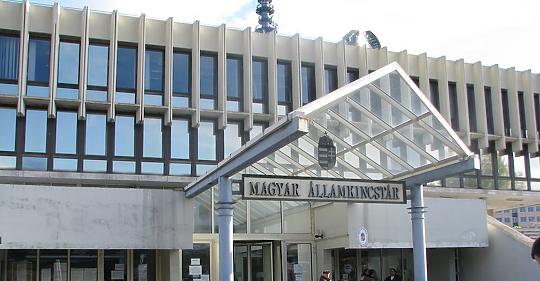 Oktoberben Megint Zuros Napra Esik A Nyugdijak Folyositasa Mfor Hu