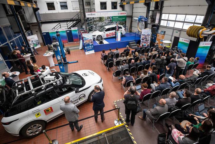  Az új járműipari tesztlabor célja az elektromos hajtásláncok új generációjához kapcsolódó kutatás-fejlesztés. Fotó: Bosch