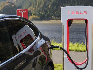 Kiderült, hogy eddig hány magyar cég kapott állami támogatást elektromos autókra