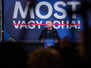 Magyar Péter az egész országnak üzent