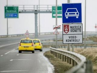 Ennyibe fognak kerülni jövőre az autópálya-matricák
