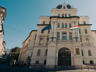 Egy örömteli és egy sokkoló bejelentéssel is előállhat az állami hivatal