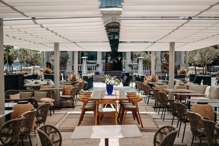 A leggazdagabb ötödbe tartozók még többet költenek vendéglátásra