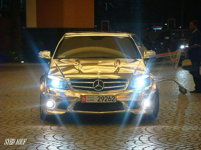 Arany Mercedes
