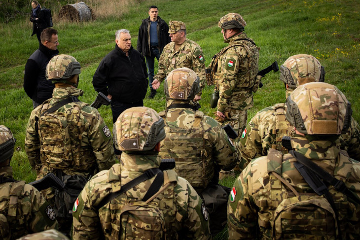 Orbán Viktor a Szerbia felől érkező vezetéknél, néhány nappal a választások előtt - akkor még harciasabb volt a hangnem