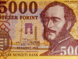 Az euróval majdnem nullára hozta a forint