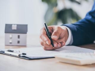 Most tízezreket spórolhatnak a vállalkozók a biztosításon, mutatjuk, hogyan