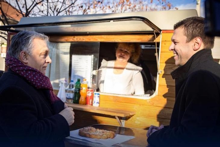 A lángost Orbán Viktor miniszterelnök sem veti meg. De vajon mit szól az árához? (Korábbi felvétel). Fotó: Facebook/Orbán Viktor 