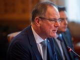 Betilthatja a kormány az ingatlanvásárlást a túl népszerű településeken