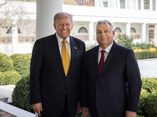 A DK kiperelni Orbánék amerikai gigaszerződéseit