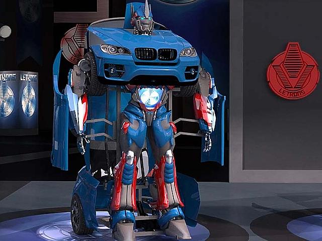 Ez már a valóság: BMW-ből igazi Transformer!