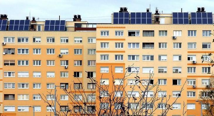 Megdobja a panel árát, ha napelemes házban van, de már ezt sem tudják sokan megfizetni. Fotó: MTI