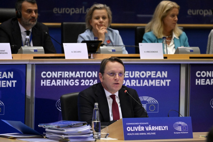 Az Európai Egészségügyi Unió elmélyítését szeretné elérni Várhelyi Olivér