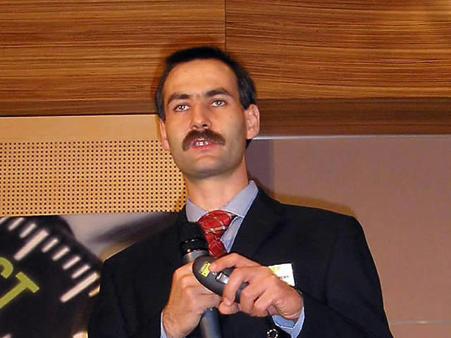 Komáromi Zoltán, az IDC Magyarország ügyvezető igazgatója a piac számait elemezte.