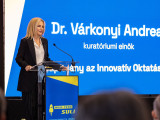 Várkonyi Andrea a tanításról beszélt és díjakat adott át