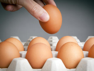 Rekordidő alatt eltűnhet a tojás a boltokból, már fotóztak üres polcokat