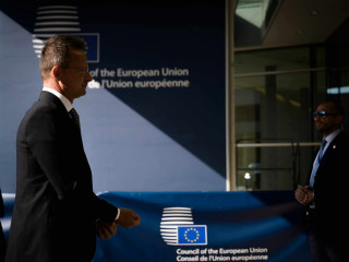 Szijjártó Péter Luxemburgba érkezik