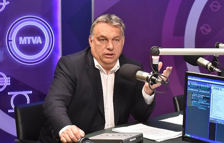 Egy korábbi felvétel Orbán Viktorról a Kossuth Rádió stúdiójában. (MTI)