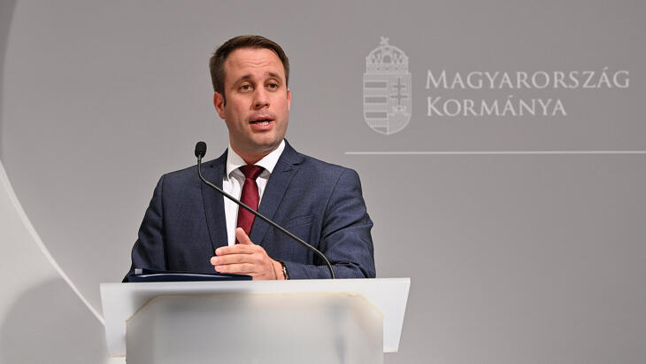 Dömötör Csaba szerint a magyar mezőgazdaságnak is nagyon fájna az uniós lépés