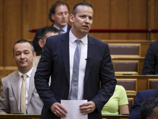 Toroczkai László a parlamentben szólal fel