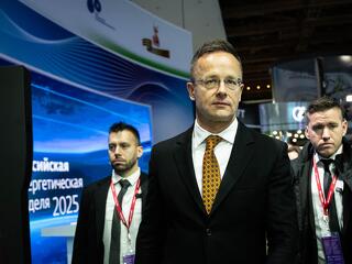 Szinte már könyörög Szijjártó Péter az orosz olajért