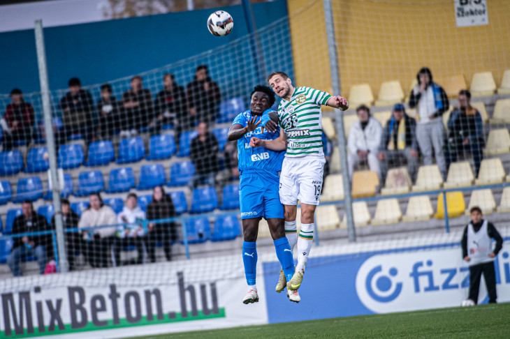 A legutóbbi egymás elleni meccsen még a Fradi keretében volt Varga Barnabás is - ő azóta az AEK Athén csapatában játszik.