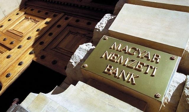19 Millios Mnb Birsagot Kapott A Nyakaba A Granit Bank Mfor Hu
