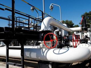 Nekik kínos, nekünk egyre fájdalmasabb, mégsem történik semmi az olajvezetékkel