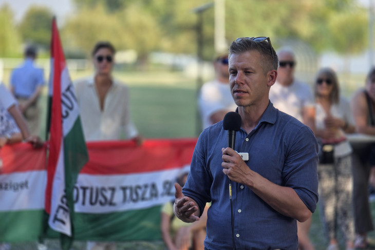 Magyar Péter révfülöpi beszéde 2025. augusztus 14-én. A háttérben állók az igazán fontosak?