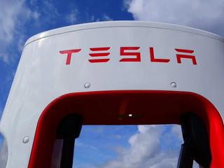 Tesla Megapack energiatároló épül Magyarországon 