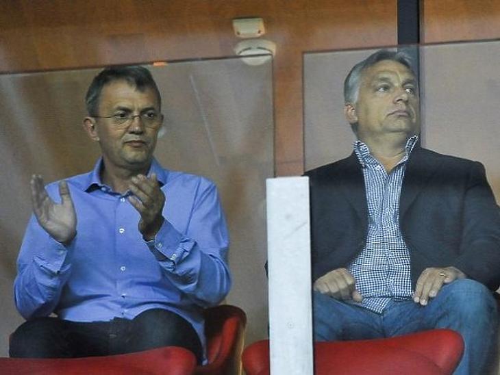 A kormányfő barátja évről évre több száz millió forint osztalékot vesz fel az online pénztárgépek után