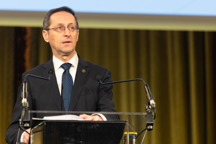 Most még inkább patikamérlegen kell majd mérnie Varga Mihálynak és stábjának az üzeneteket