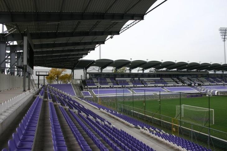 A korábbi sztárjátékosok cégügyei inkább napelembizniszre utalnak, mint focicsapat vásárlására. Fotó: Újpest FC