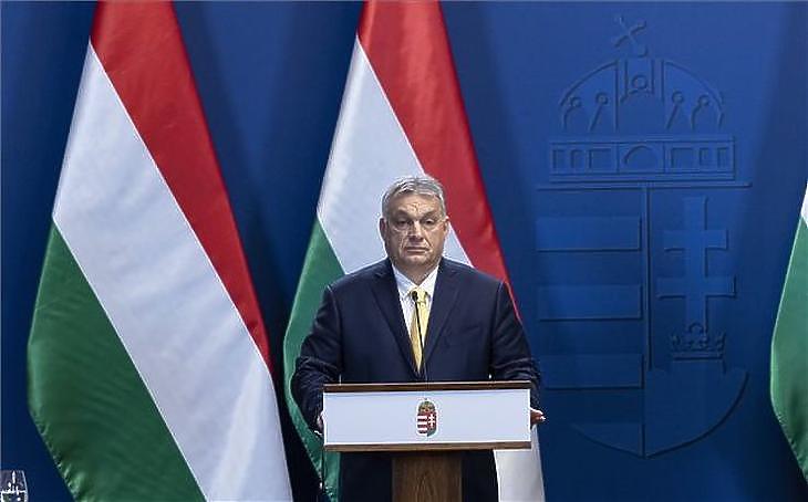 Orbán Viktor miniszterelnök a Kormányinfón (MTI fotó - Szigetváry Zsolt)
