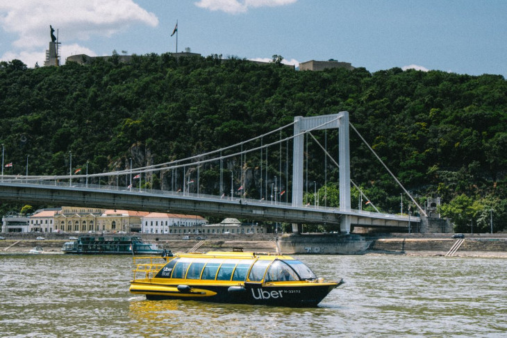 10 fő befogadására alkalmas