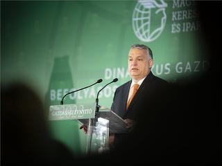 Orbán Viktor megint beszólt Brüsszelnek
