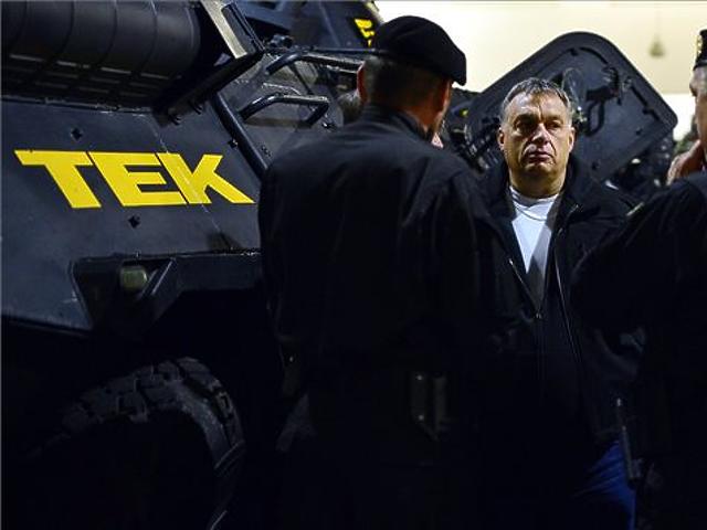 Így robbantottak és mentettek éjszaka Orbánék előtt