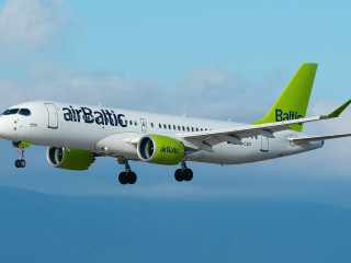 Air Baltic Airbus A220-300