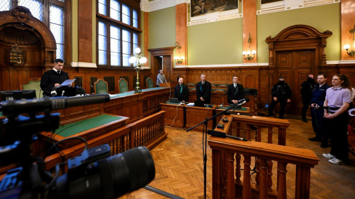 Nyolc év fegyházbüntetést kapott az antifa per negyedrendű vádlottja, Maja T.