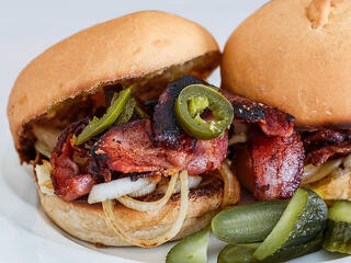 Itt az uniós chipsadó terve Várhelyi Olivér vezetésével