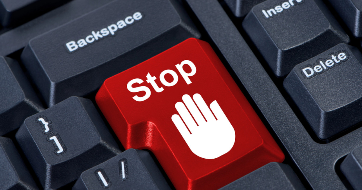 Aknát helyezett el vagy gesztust tett a leköszönő Orbán-kormány az utódjának?