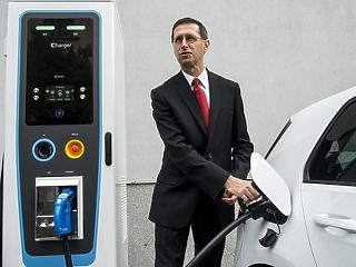 2,5 milliárd forintért vesz elektromos autókat az állam